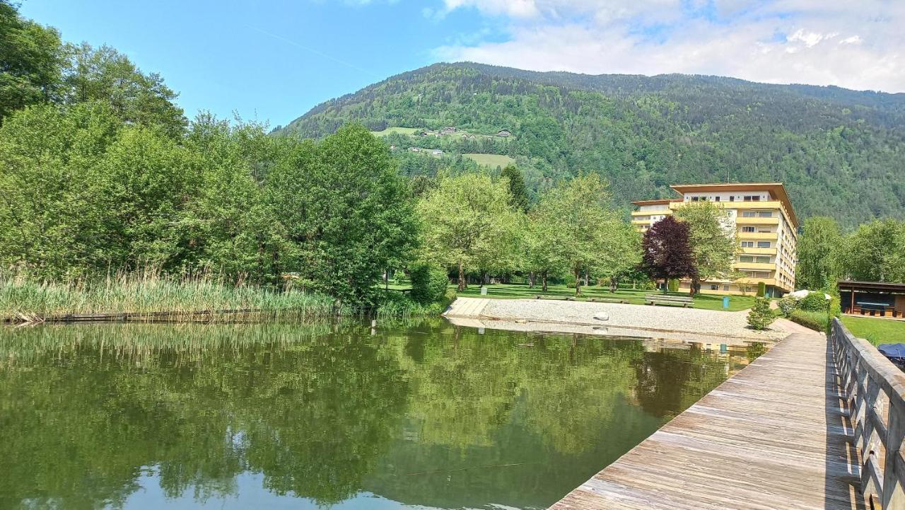 Seeblick Appartement Kaspar direkt am Ossiacher See mit Hallenbad Ski Gerlitzen Haus KMB Bodensdorf Exterior foto