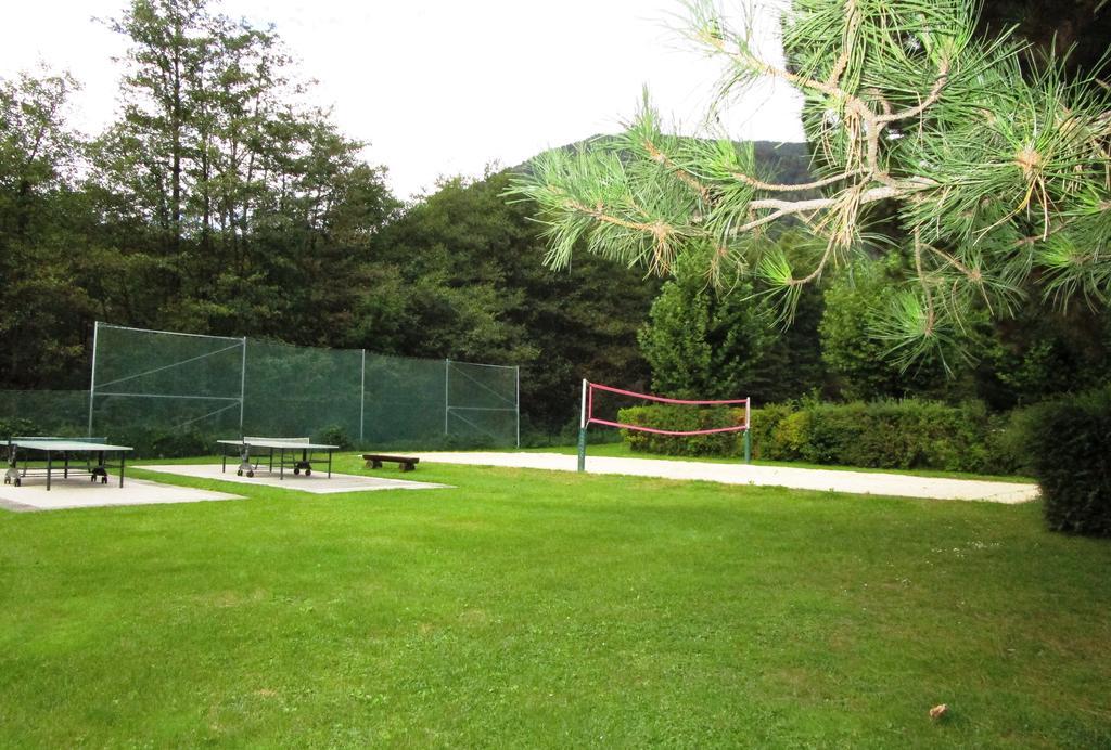 Seeblick Appartement Kaspar direkt am Ossiacher See mit Hallenbad Ski Gerlitzen Haus KMB Bodensdorf Exterior foto