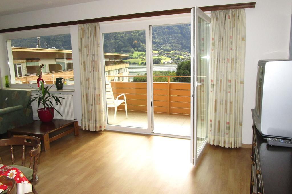 Seeblick Appartement Kaspar direkt am Ossiacher See mit Hallenbad Ski Gerlitzen Haus KMB Bodensdorf Exterior foto